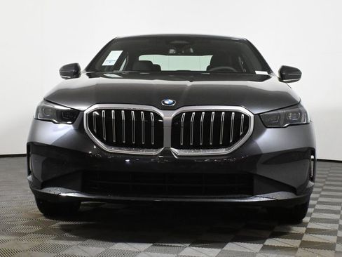 Used 2026 BMW 530i xDrive w/ Premium Package image 10