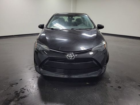 Used 2019 Toyota Corolla LE image 2