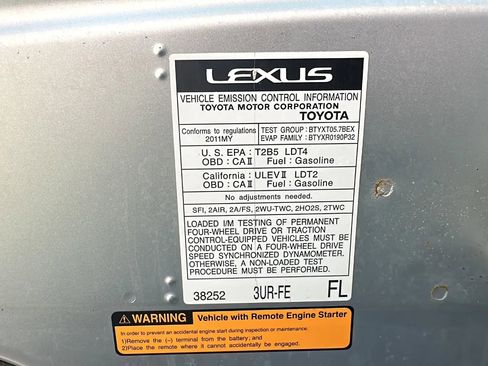 Used 2011 Lexus LX 570 4WD w/ Luxury Pkg image 10