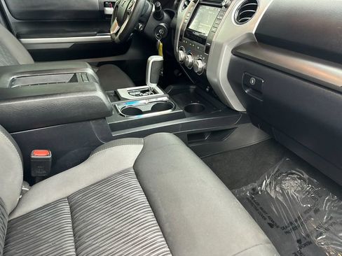 Used 2017 Toyota Tundra SR5 w/ SR5 Upgrade Package image 14