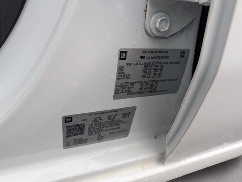 Used 2020 Chevrolet Silverado 2500 LTZ w/ LTZ Convenience Package image 13