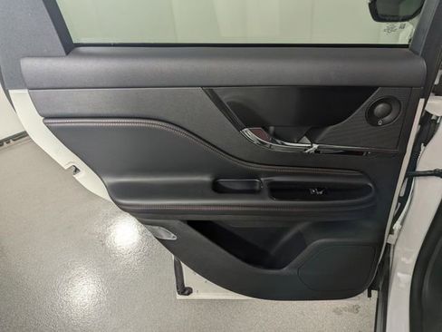 Used 2023 Lincoln Corsair Reserve w/ Equipment Group 202A image 15