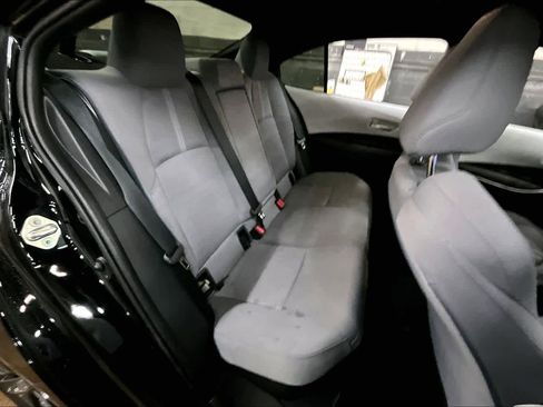 Used 2024 Toyota Corolla SE image 29