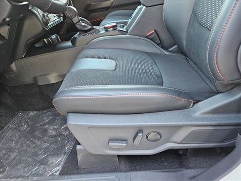 New 2025 Ford Bronco Raptor image 4