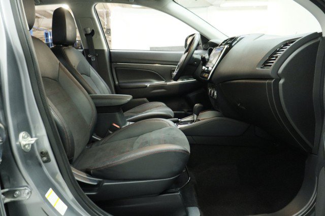Used 2023 Mitsubishi Outlander Sport SE AWD/4WD image 22