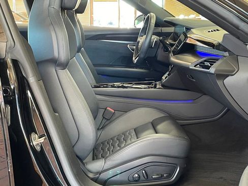 Used 2022 Audi e-tron GT Prestige w/ Prestige Package image 28