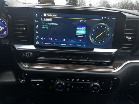 Used 2025 Chevrolet Silverado 2500 LT image 23