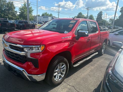Used 2023 Chevrolet Silverado 1500 LT AWD/4WD image 20