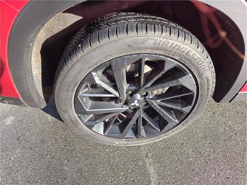 Used 2024 Mitsubishi Outlander Ralliart image 9