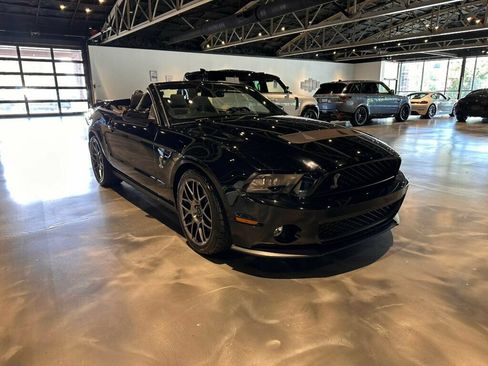 Used 2012 Ford Mustang Shelby GT500 w/ SVT Performance Pkg RWD image 10