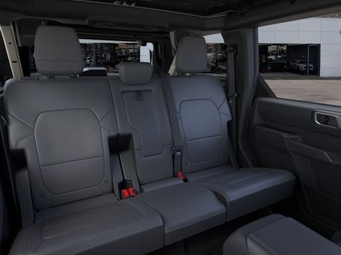 New 2026 Ford Bronco Outer Banks AWD/4WD image 11