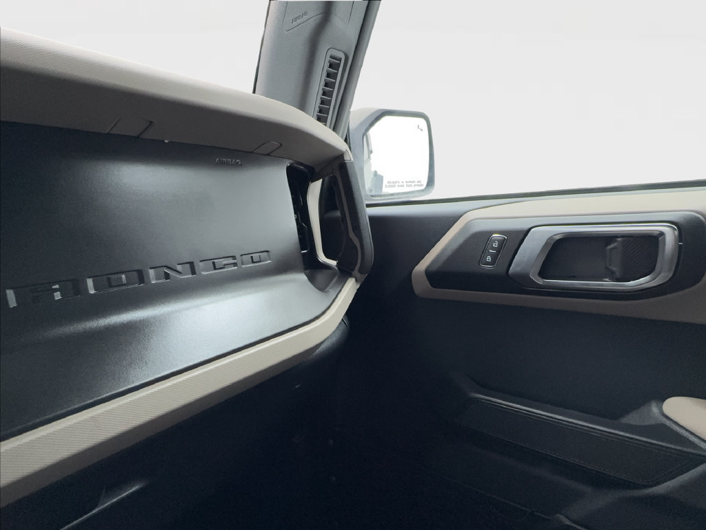 Used 2022 Ford Bronco Big Bend w/ Sasquatch Package AWD/4WD image 46