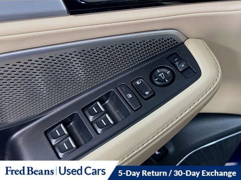 Used 2022 Acura MDX SH-AWD image 19