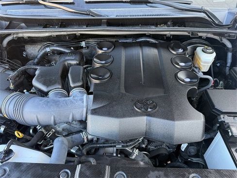 Used 2022 Toyota 4Runner Limited image 33