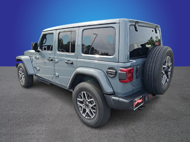 Used 2026 Jeep Wrangler Unlimited Sahara AWD/4WD image 6