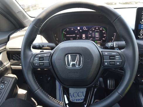 Used 2025 Honda Accord Sport image 18