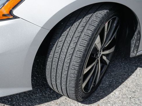 Used 2020 Nissan Altima 2.5 SR image 38