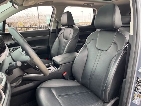 Used 2024 Kia Sorento S w/ Panoramic Sunroof Package image 25