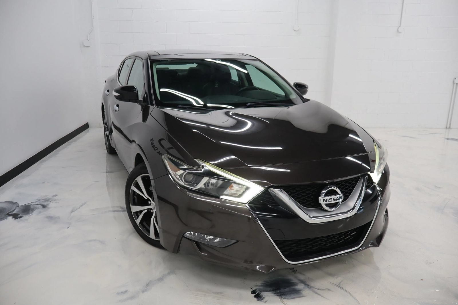 Used 2017 Nissan Maxima 3.5 SL FWD image 2