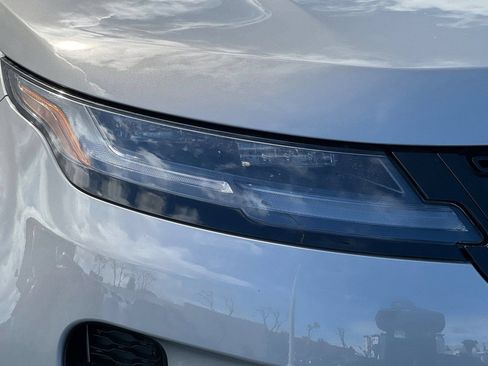 New 2026 Land Rover Range Rover Evoque Dynamic SE AWD/4WD image 8