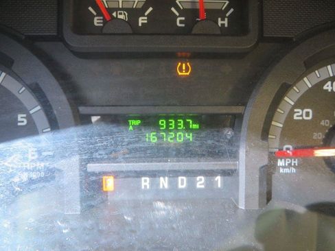 Used 2012 Ford E-250 and Econoline 250 Extended w/ Commercial Cargo Van Pkg RWD image 26