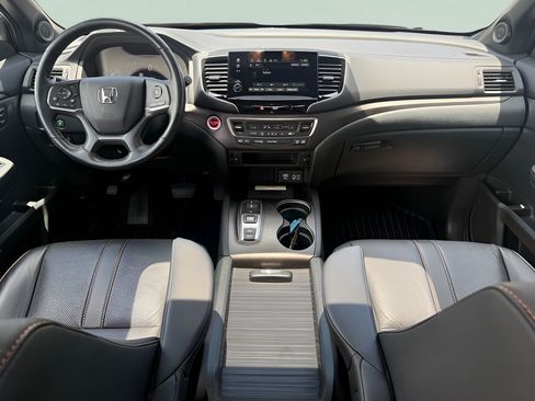 Certified 2023 Honda Passport TrailSport image 27