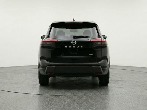 Used 2025 Nissan Rogue SV FWD image 7