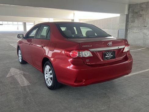 Used 2012 Toyota Corolla LE FWD image 19