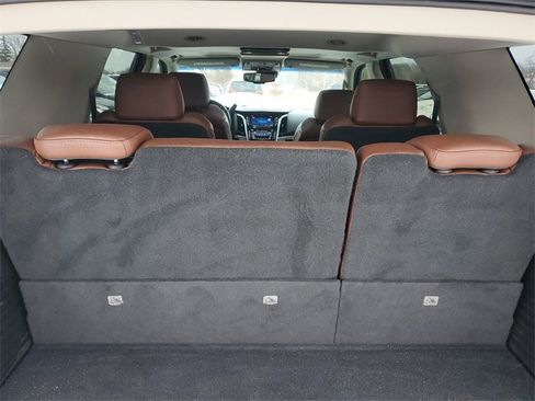 Used 2015 Cadillac Escalade Premium image 7