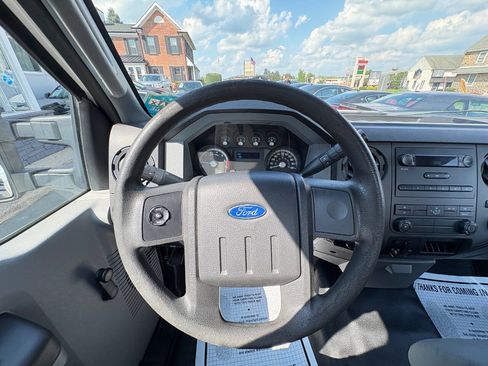 Used 2015 Ford F250 XL RWD image 13