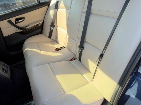 Used 2011 BMW 328i Sedan RWD image 41