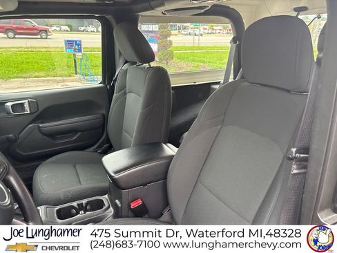 Used 2022 Jeep Wrangler Sport AWD/4WD image 14