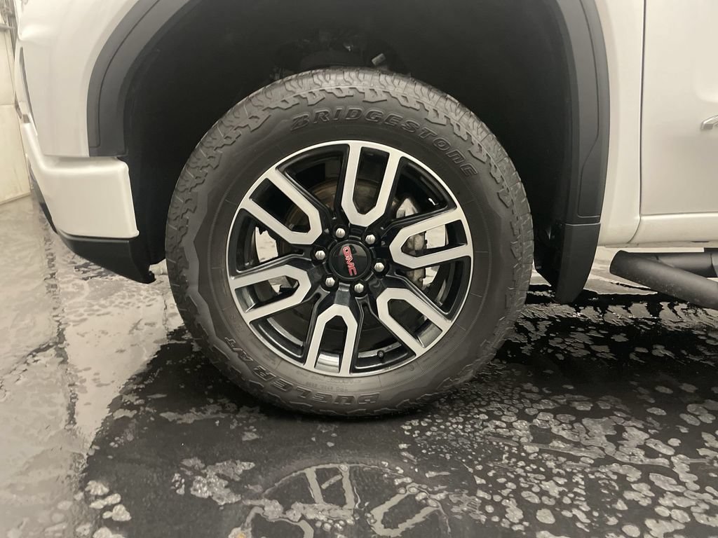 Used 2024 GMC Sierra 1500 AT4 w/ AT4 Premium Package AWD/4WD image 27