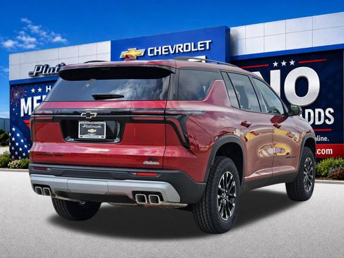 New 2026 Chevrolet Traverse Z71 w/ Driver Confidence Package AWD/4WD image 5