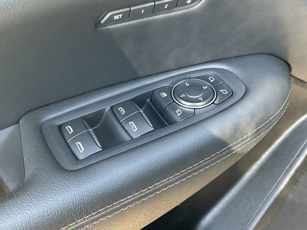 Certified 2025 Cadillac XT5 Premium Luxury AWD/4WD image 21