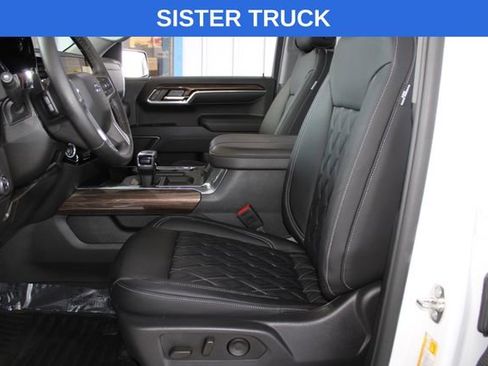 Used 2025 Chevrolet Silverado 1500 RST w/ Convenience Package II AWD/4WD image 16