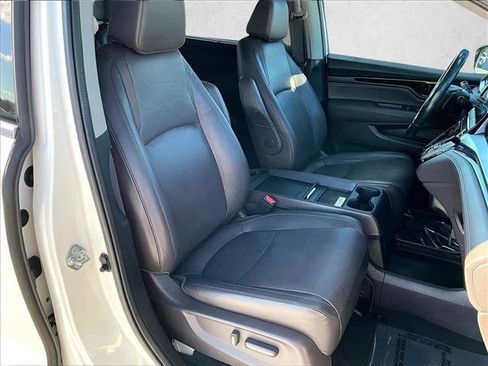 Used 2018 Honda Odyssey Elite image 9