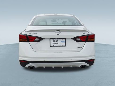 Used 2024 Nissan Altima 2.5 SL image 8