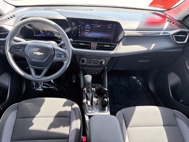 Used 2026 Chevrolet TrailBlazer LS w/ LS Convenience Package FWD image 8