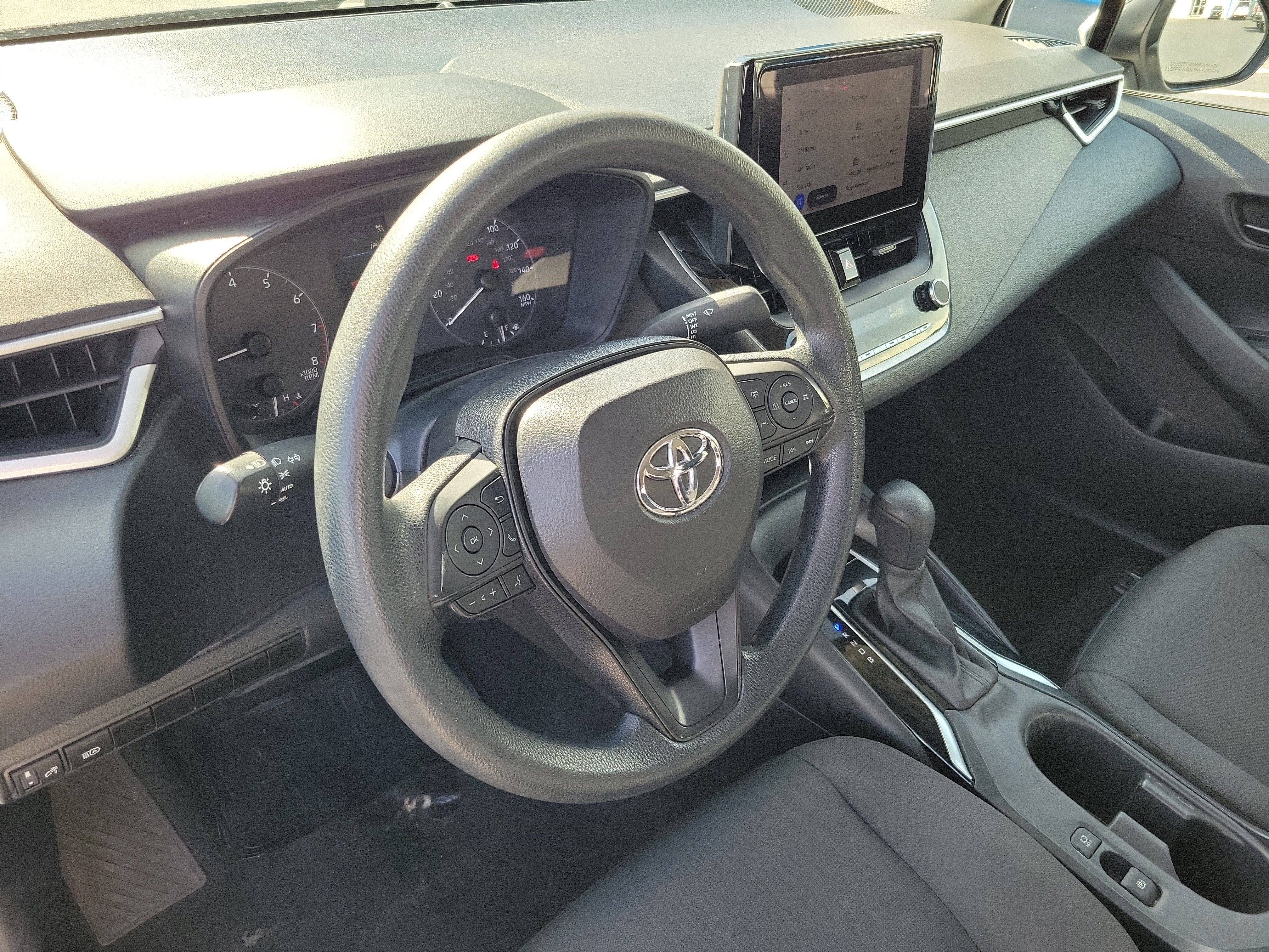 Used 2024 Toyota Corolla LE FWD image 16