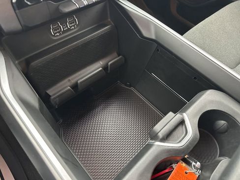 Used 2023 RAM 1500 Big Horn image 30