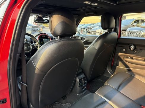 Used 2019 MINI Cooper Clubman ALL4 w/ Premium Package AWD/4WD image 24