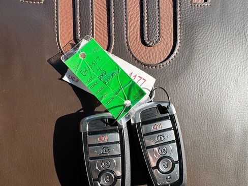 Used 2024 Ford Expedition King Ranch image 31