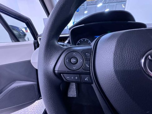 Used 2023 Toyota Corolla LE w/ LE Convenience Package FWD image 20