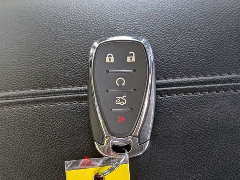 Used 2025 Chevrolet Malibu LT FWD image 32