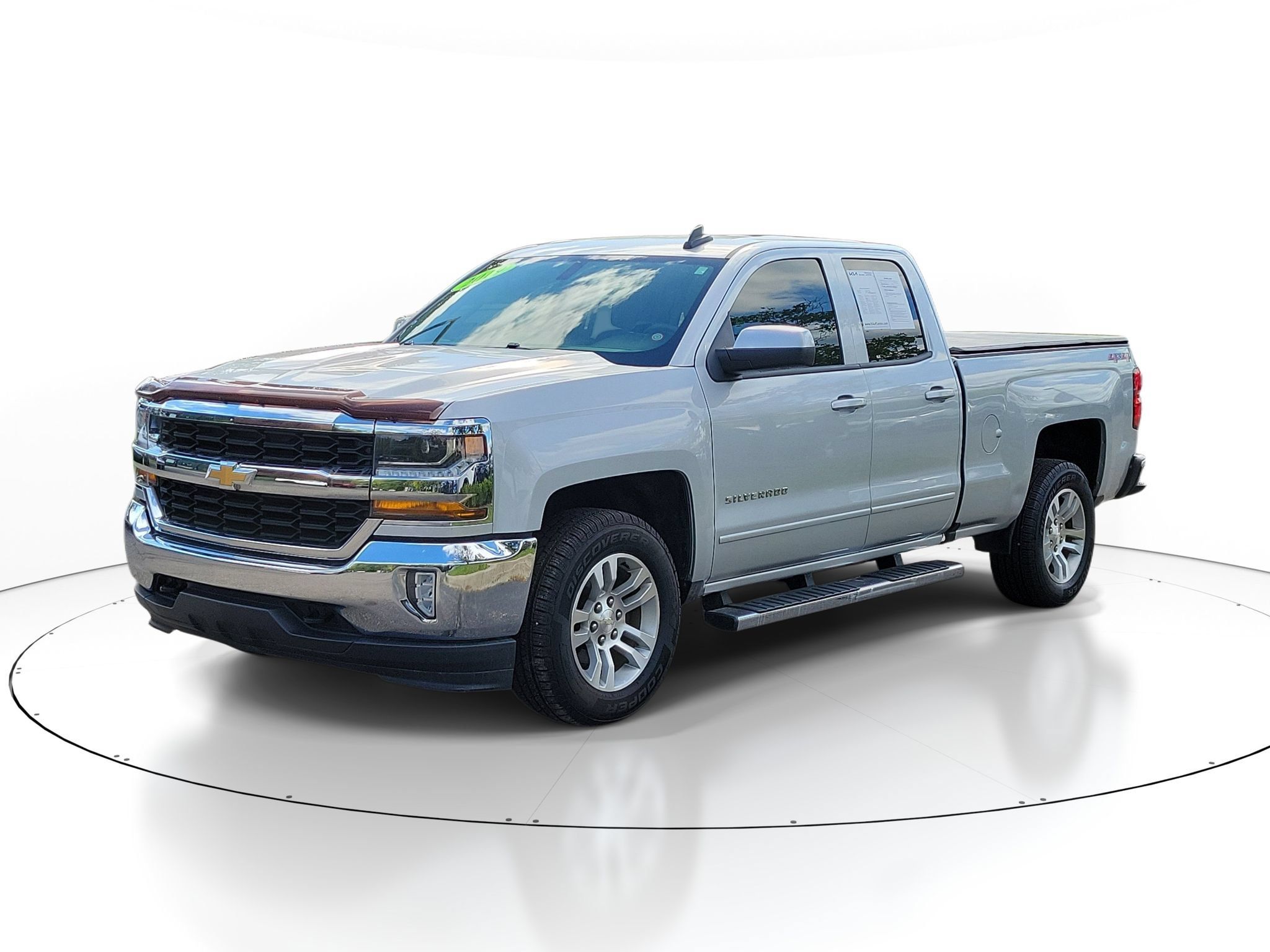 Used 2019 Chevrolet Silverado 1500 LT w/ All Star Edition AWD/4WD image 2
