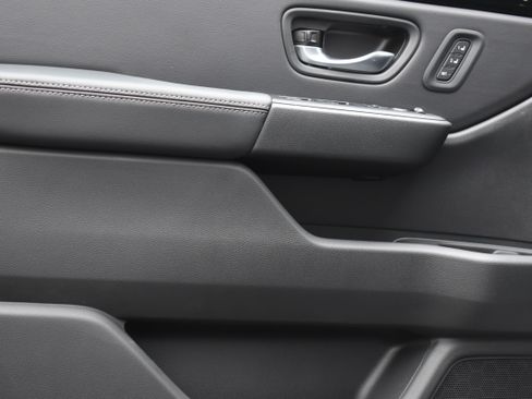 New 2025 Honda Pilot EX-L image 11