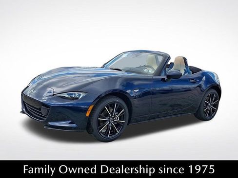 New 2026 MAZDA MX-5 Miata Grand Touring RWD image 3