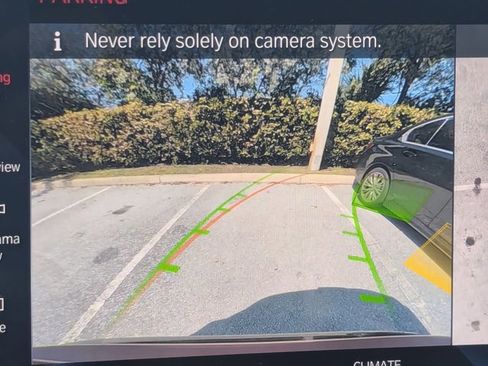 Used 2023 BMW X1 xDrive28i w/ Premium Package image 6