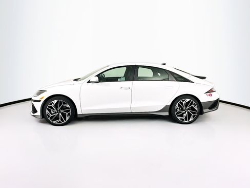 Used 2024 Hyundai Ioniq 6 SEL RWD image 4
